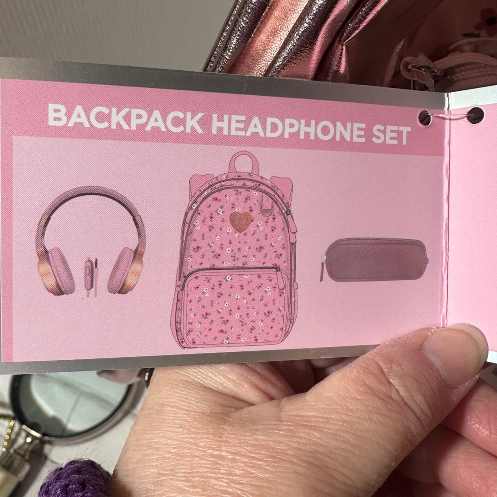 Locker Club Pink Floral Backpack Headphones and Pencil Case 3‎ Piece Set New - Picture 6 of 16